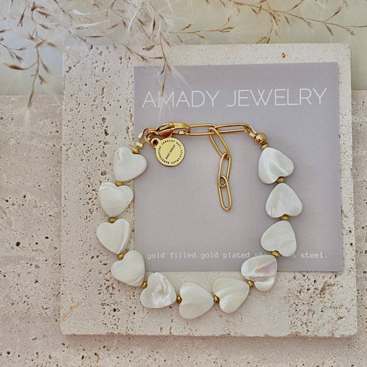 Heart Shaped Pearl Shell Bracelet